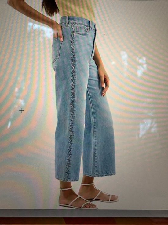 Veronica Beard Denim - Veronica Beard Taylor Cropped High Rise Wide Leg with Scalloped Side Seam